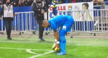 珀斯临时主帅盼转正：曾经我是一头山羊，但现在我是一只狮子